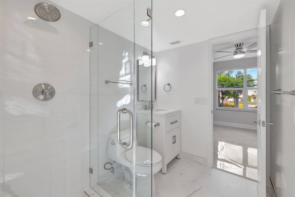 2400 Ne 33rd Avenue - Photo 14