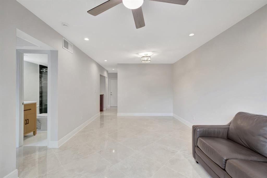 2400 Ne 33rd Avenue - Photo 5