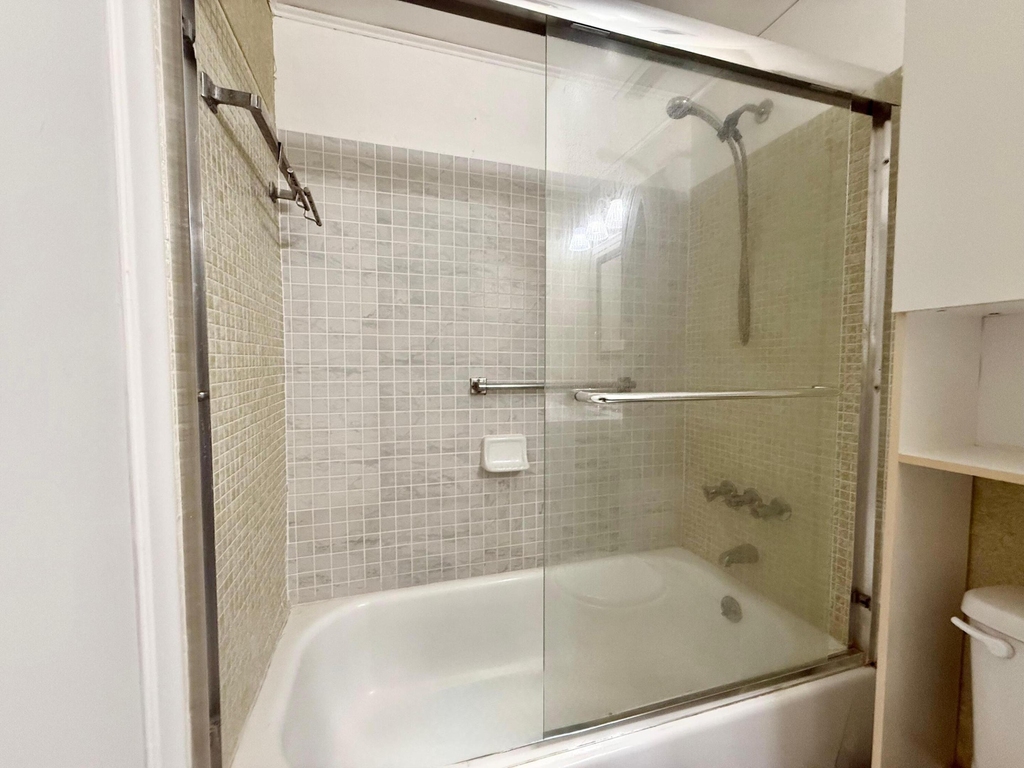62 Easthampton C - Photo 14
