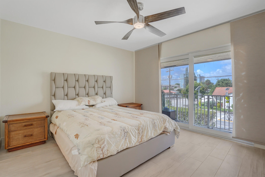 584 Se 20th Avenue - Photo 16