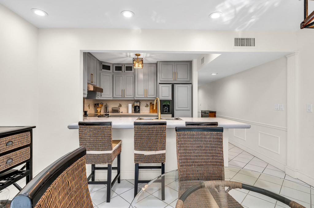584 Se 20th Avenue - Photo 10