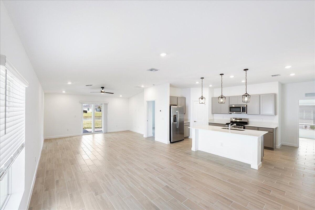 6331 Windwood Way - Photo 4