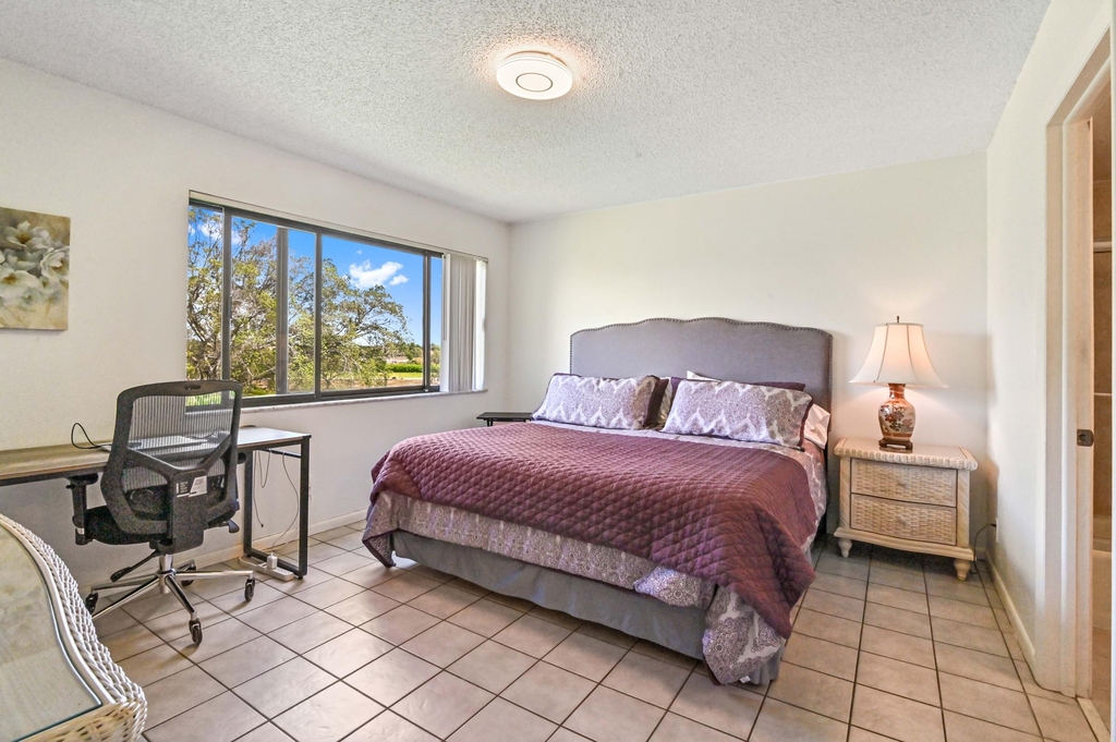 2500 Presidential Way - Photo 6