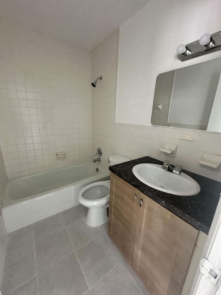606 S C Street - Photo 8