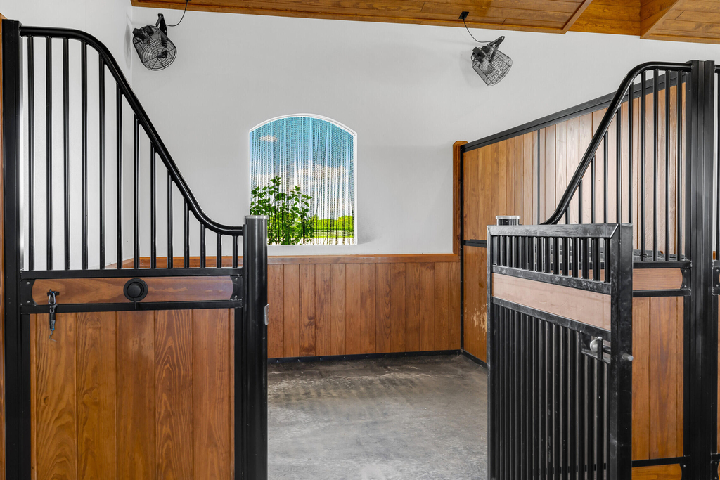 5181 Lasso Way - Photo 2