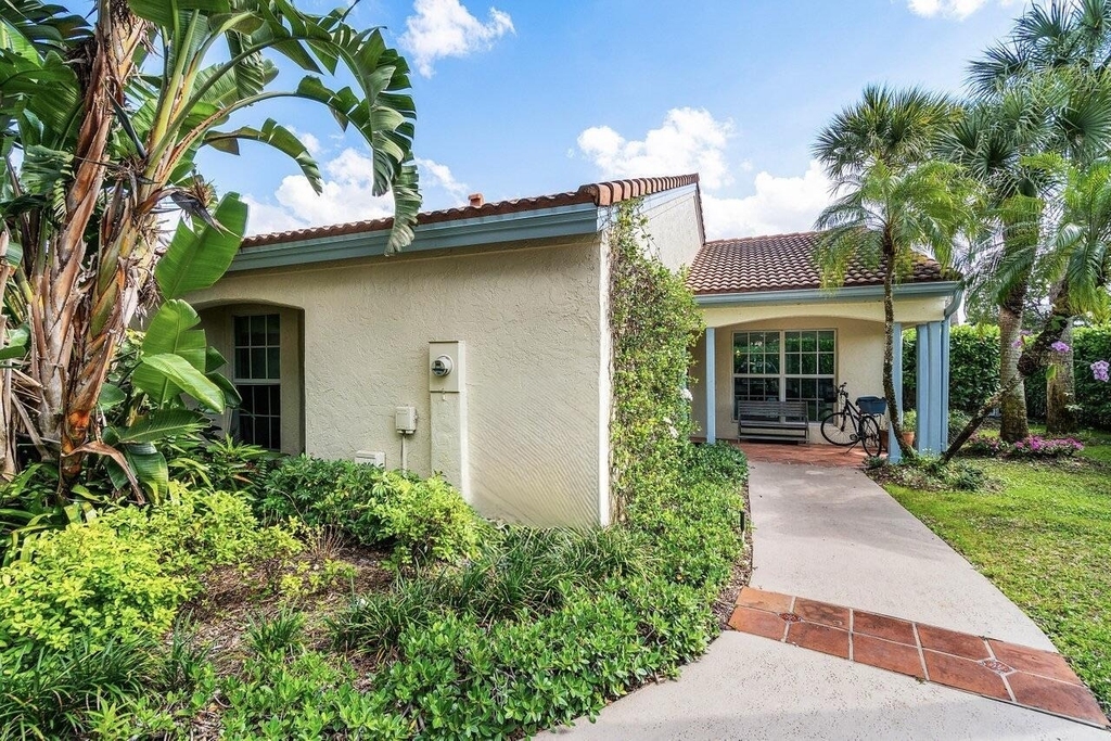2320 Las Casitas Drive - Photo 22