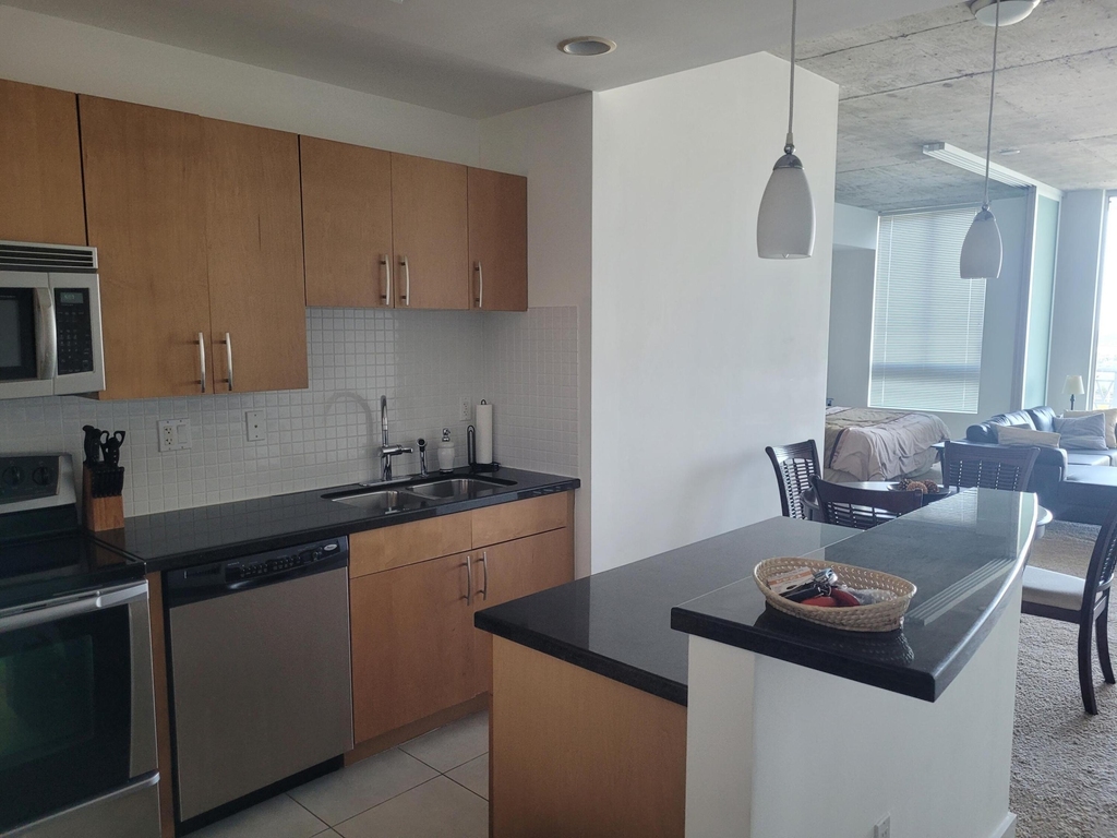 300 S Australian Avenue - Photo 5