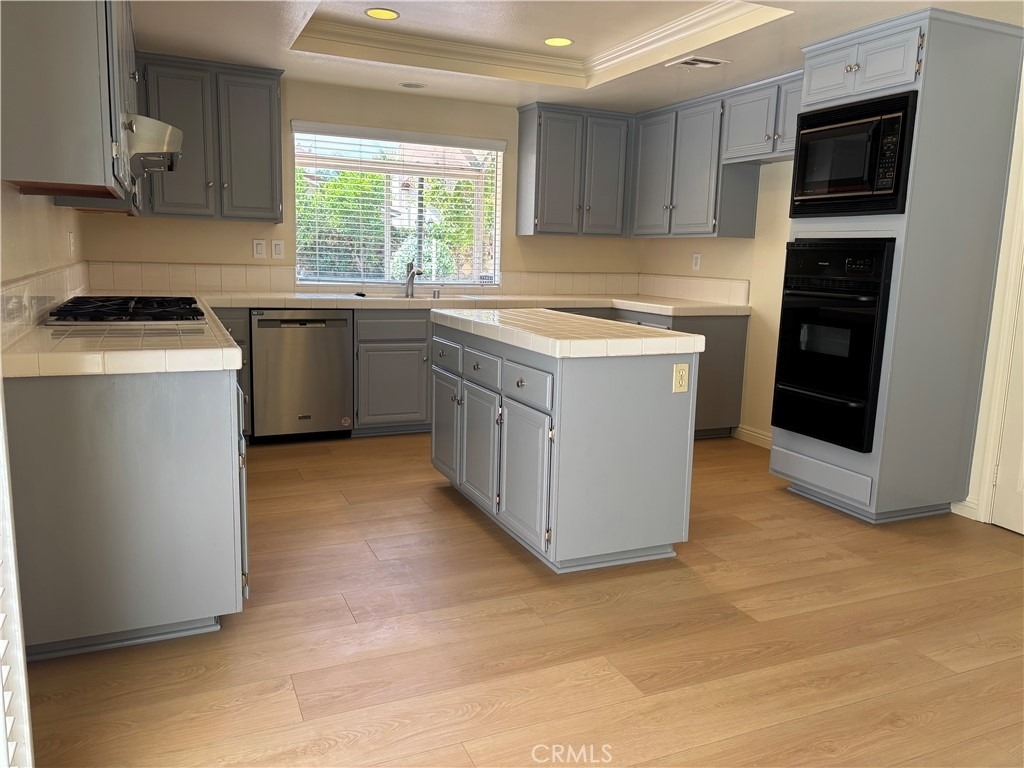 7515 Melvin - Photo 1