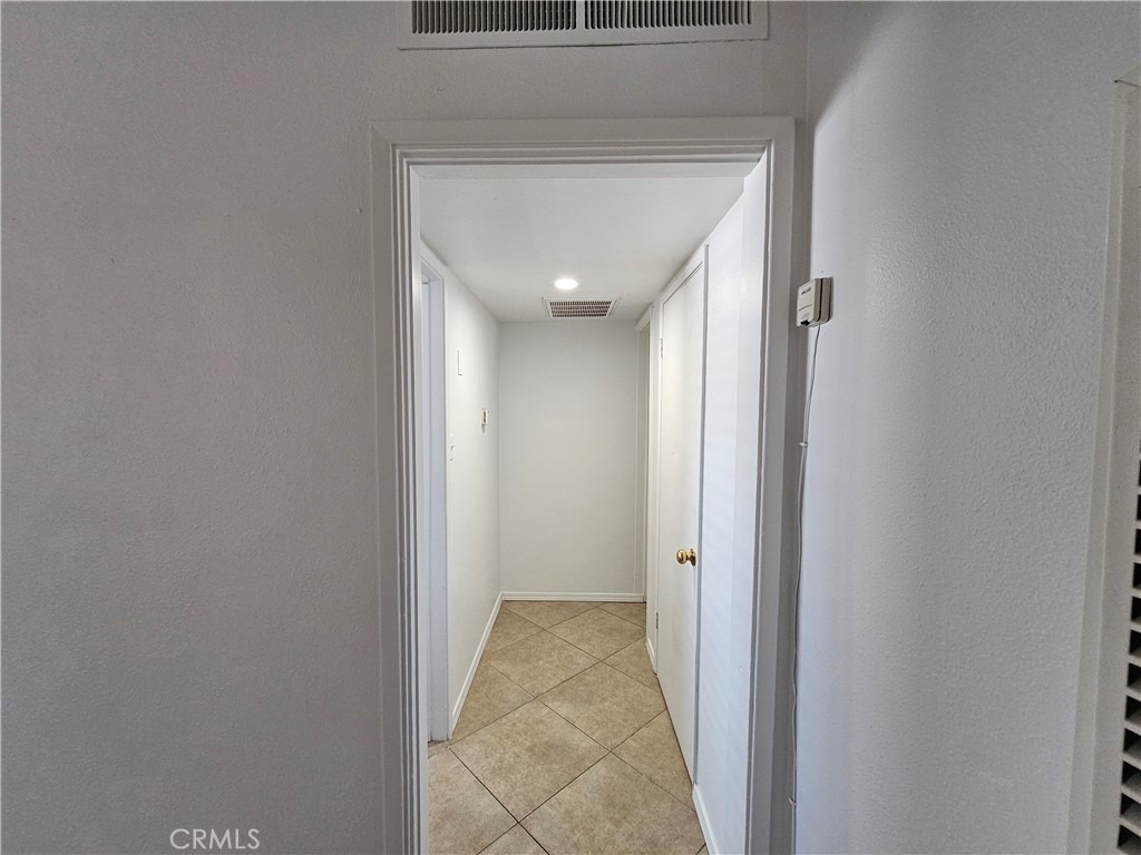 66051 3rd - Photo 5
