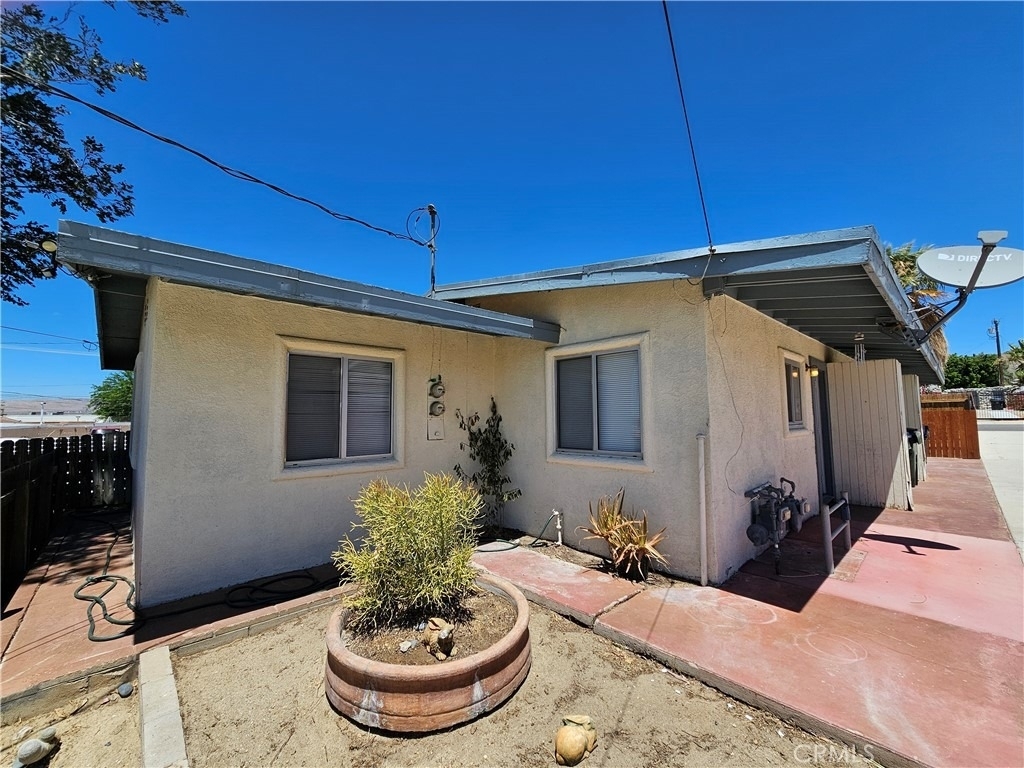 66051 3rd - Photo 1