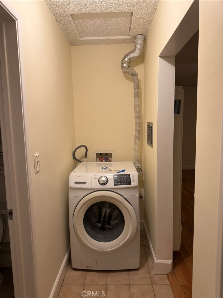 4616 W 152nd Street - Photo 3