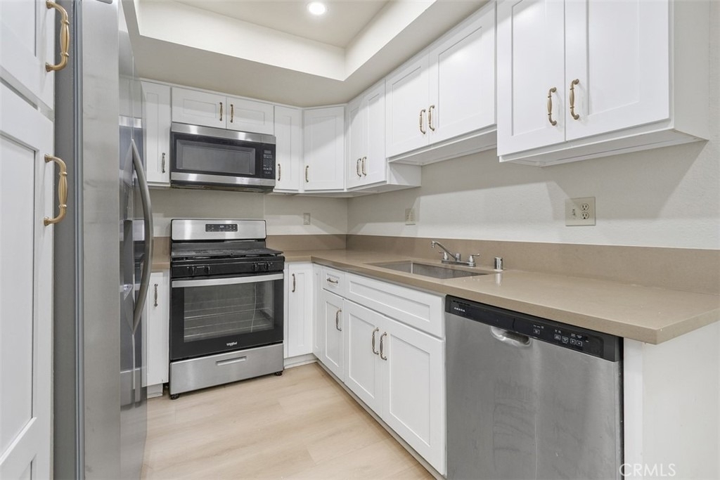 8210 Rancheria Dr - Photo 12