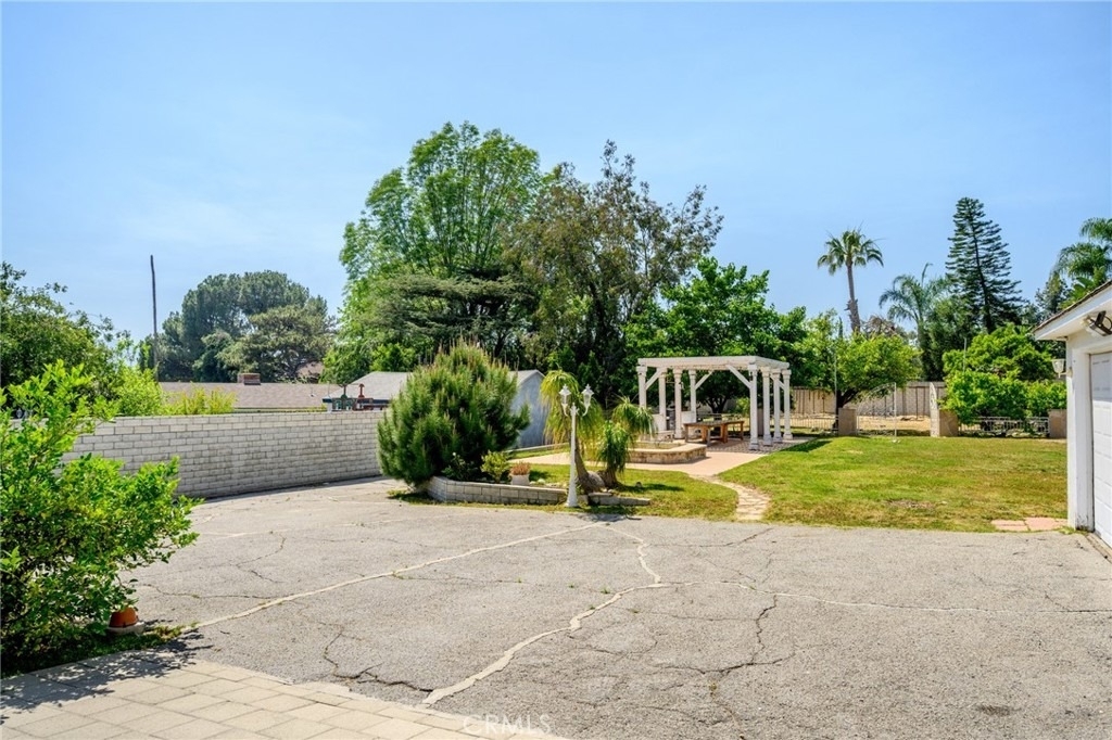 1635 Grandview Avenue - Photo 27