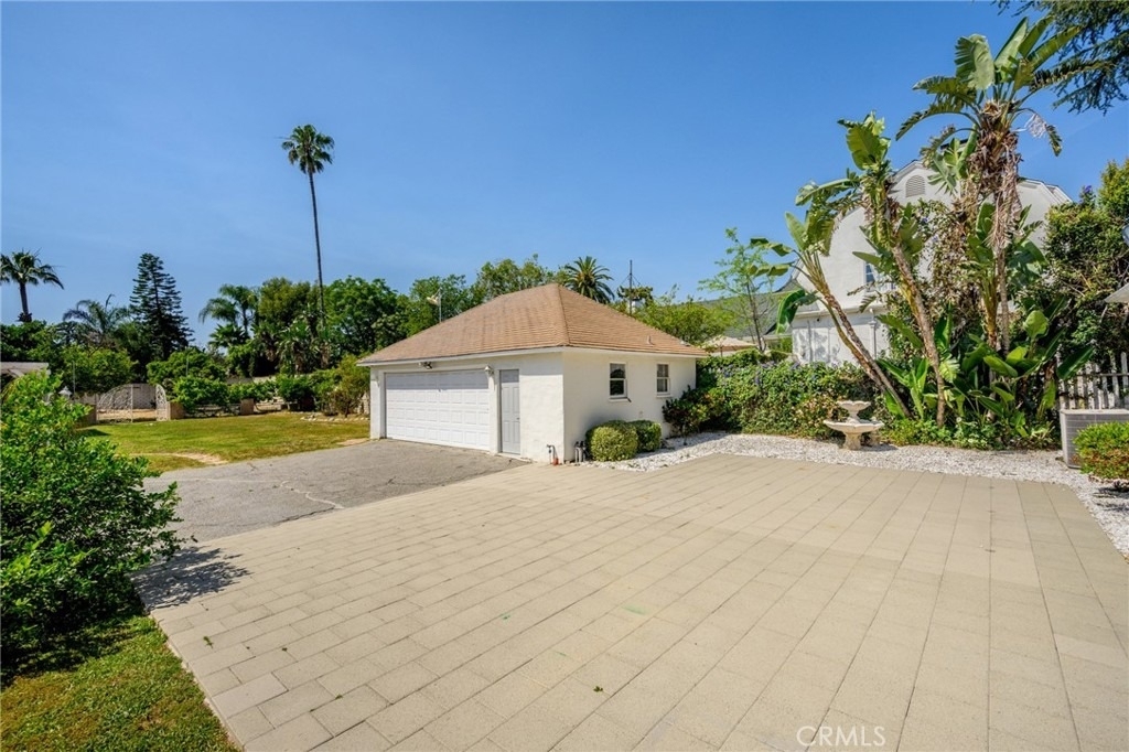 1635 Grandview Avenue - Photo 26