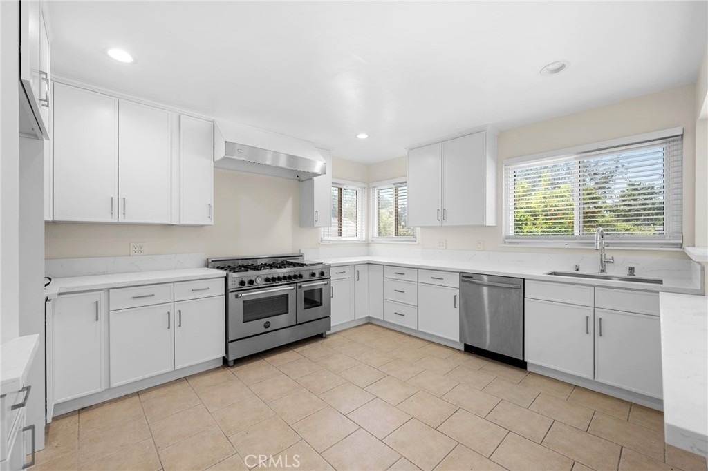 1635 Grandview Avenue - Photo 9
