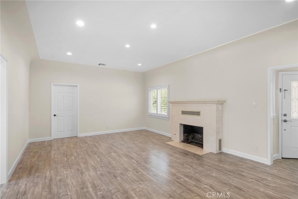 1635 Grandview Avenue - Photo 5