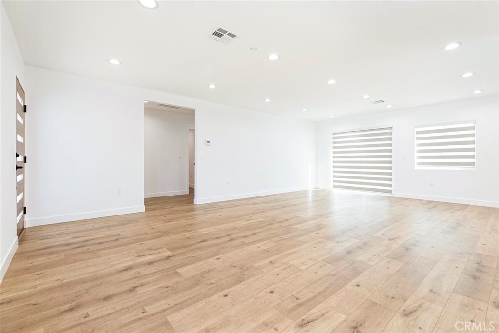 12340 Lull Street - Photo 7