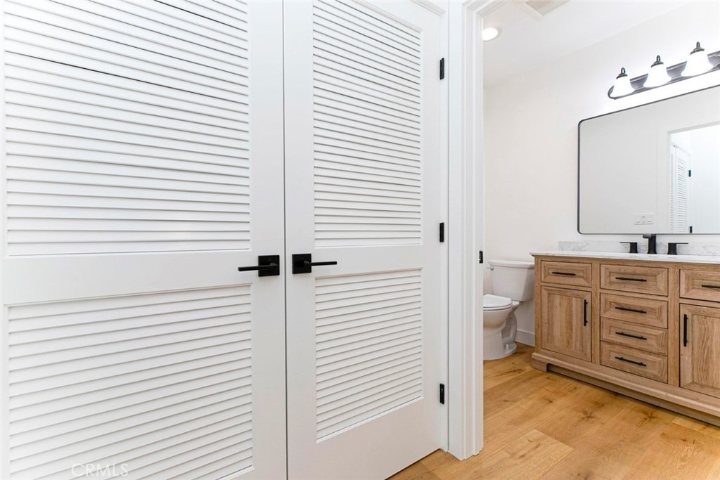 12340 Lull Street - Photo 12