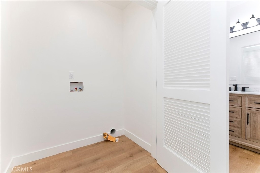 12340 Lull Street - Photo 13