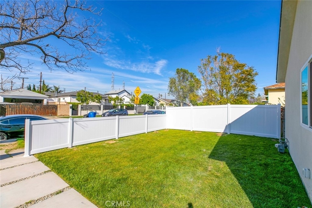12340 Lull Street - Photo 5