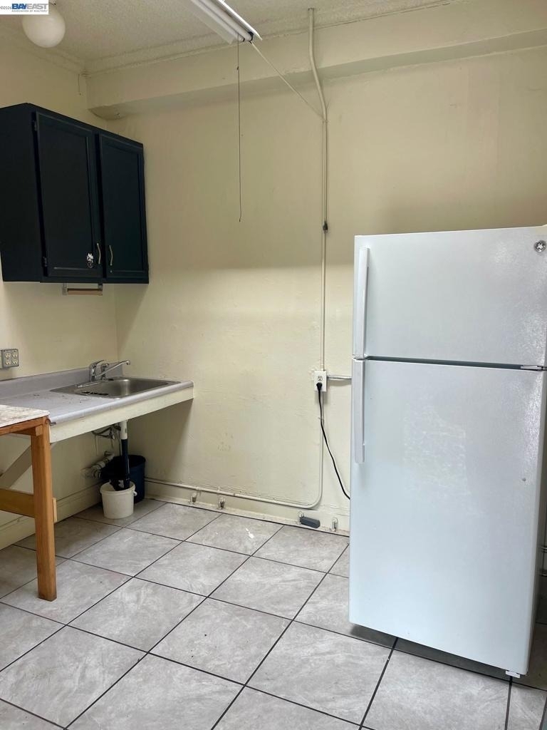22622 Mission Blvd - Photo 7