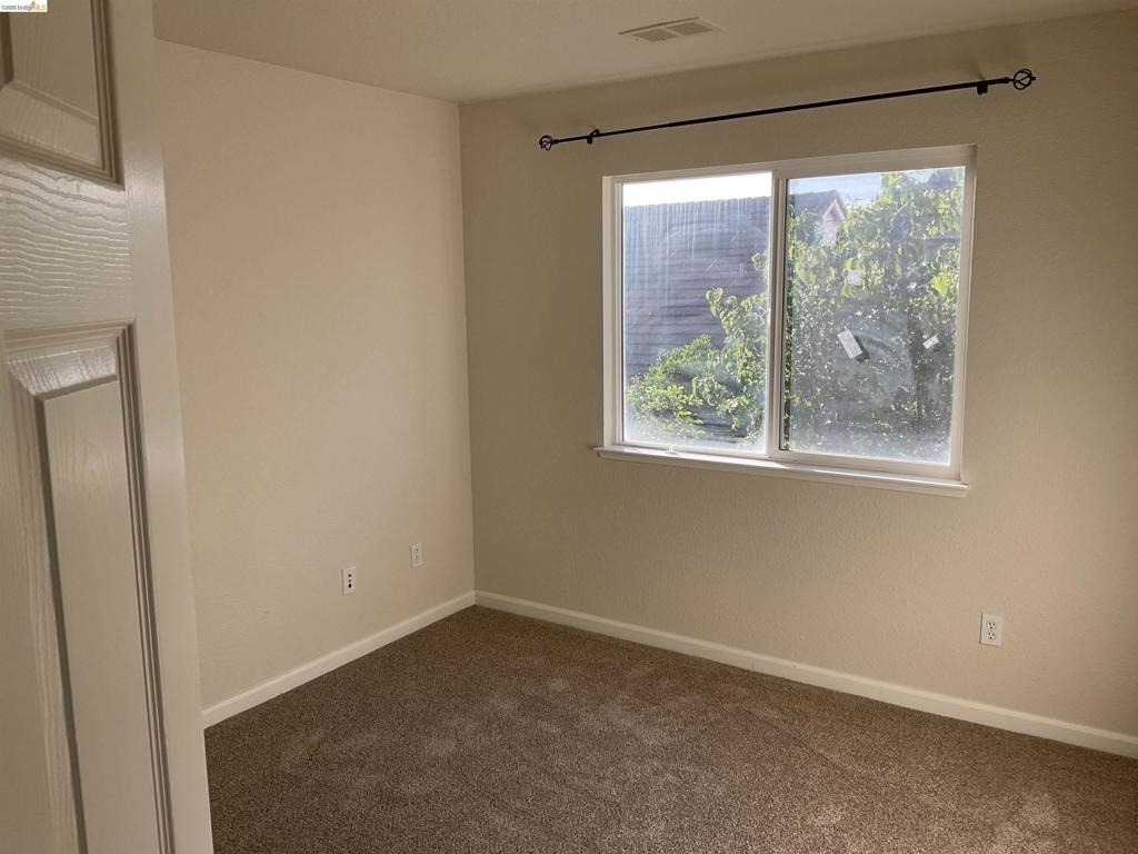 1360 Tiffany Drive - Photo 11