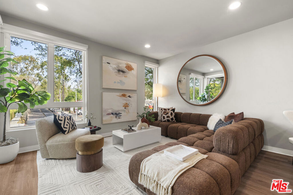 7428 Santa Monica Boulevard - Photo 12
