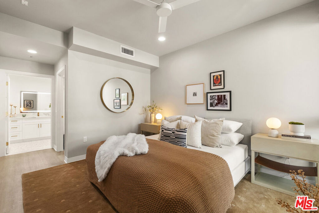 7428 Santa Monica Boulevard - Photo 15