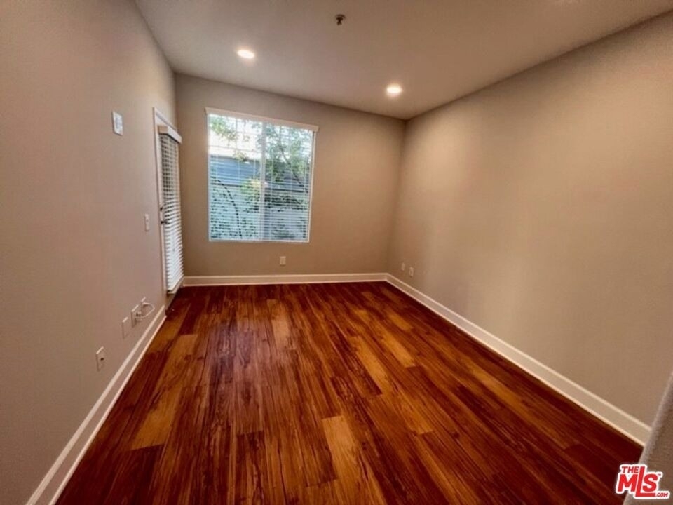 5553 W 6th Street - Photo 6