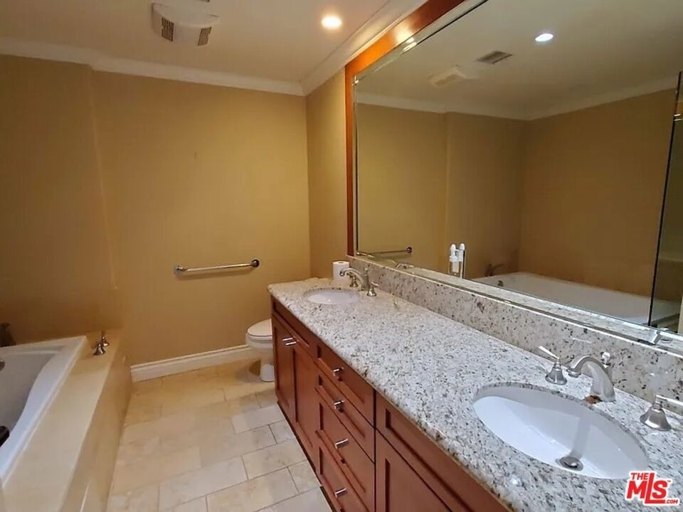 1135 S Shenandoah Street - Photo 34