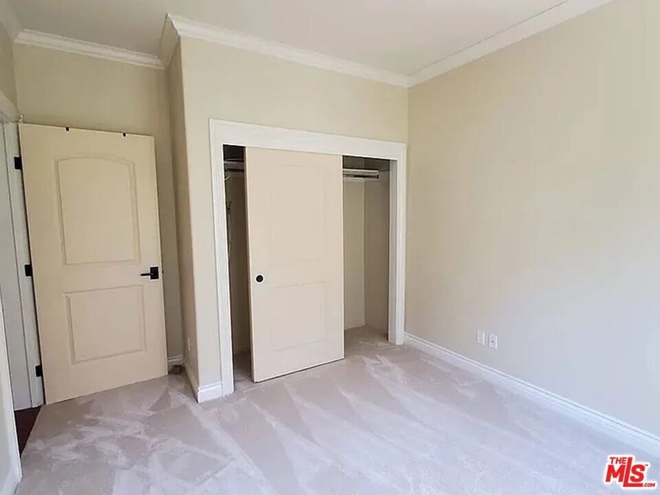 1135 S Shenandoah Street - Photo 11