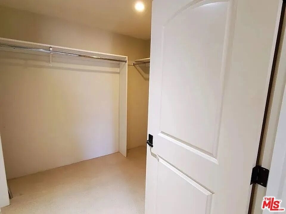 1135 S Shenandoah Street - Photo 14