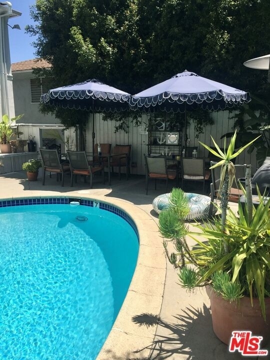 1323 N Olive Drive - Photo 26
