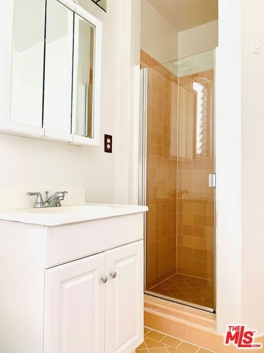 1323 N Olive Drive - Photo 18