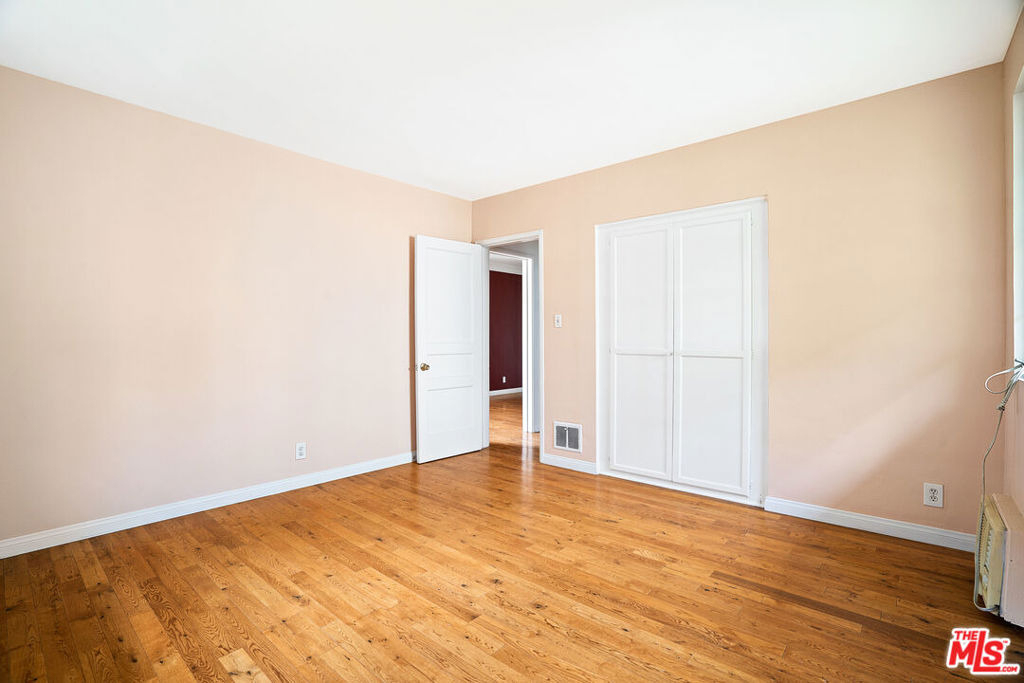 1323 N Olive Drive - Photo 13