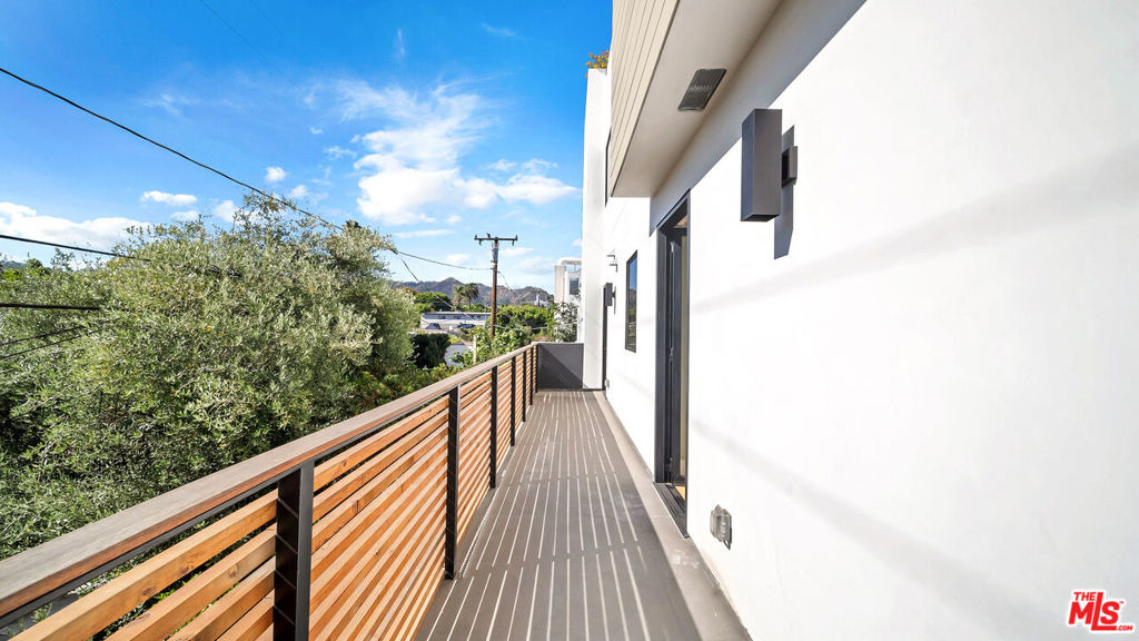 1123 N Formosa Avenue - Photo 14