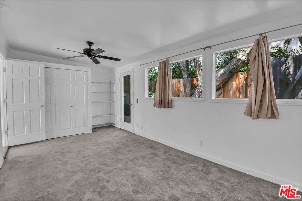 6456 Surfside Way - Photo 9