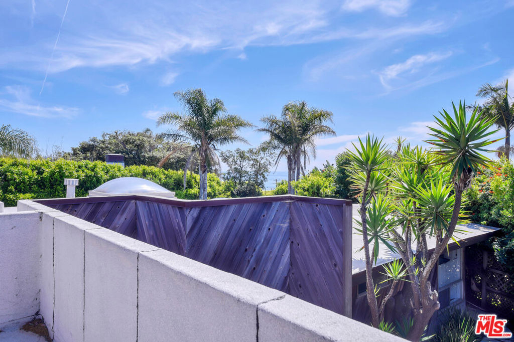 6456 Surfside Way - Photo 13