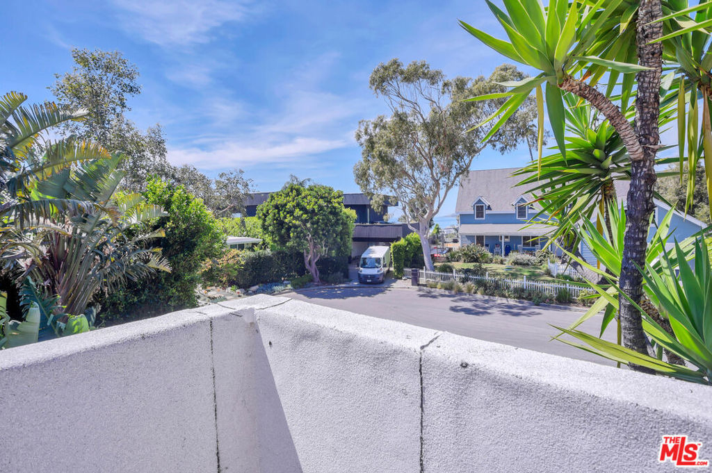 6456 Surfside Way - Photo 14