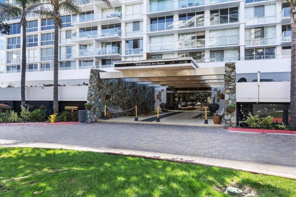 1830 Avenida Del Mundo - Photo 62