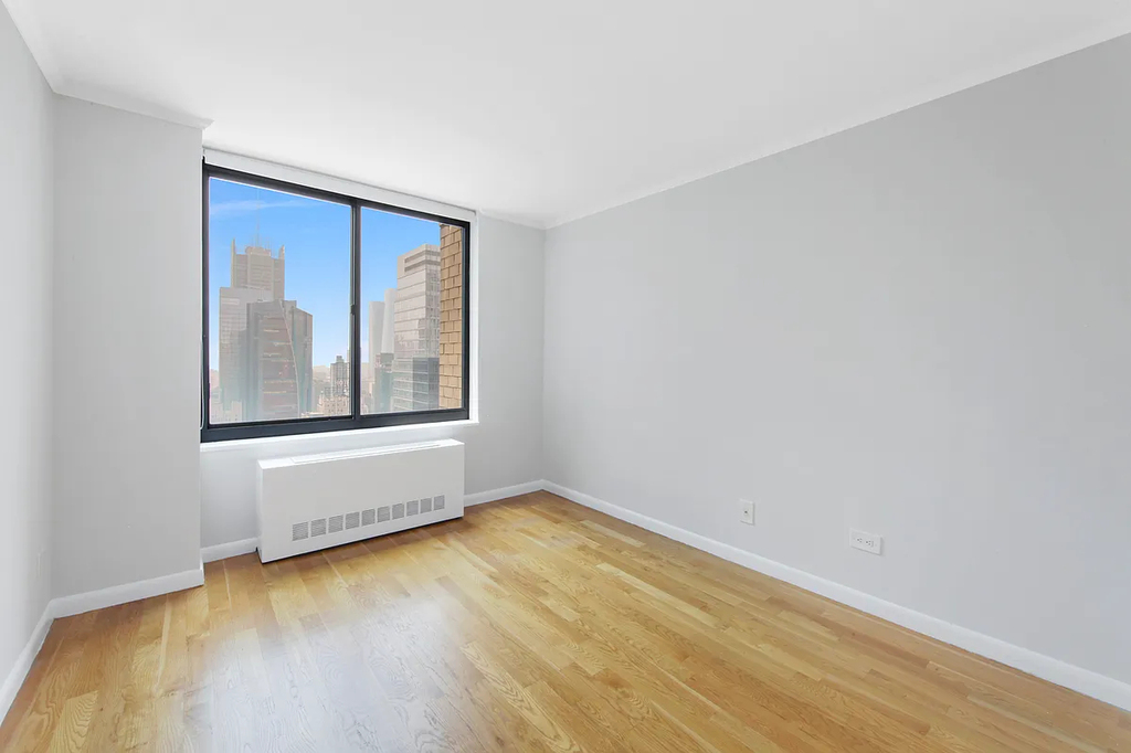 West 48th Street - Photo 5