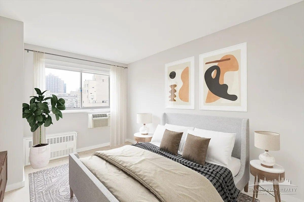 Second Avenue - Photo 4
