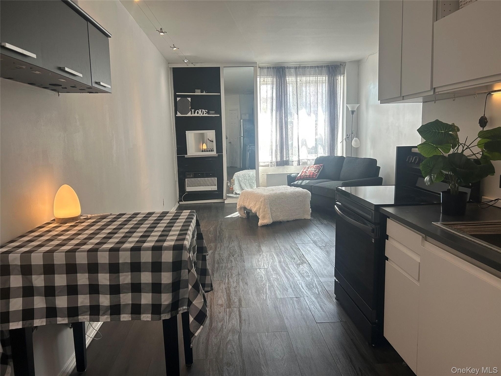 855 E Broadway - Photo 9