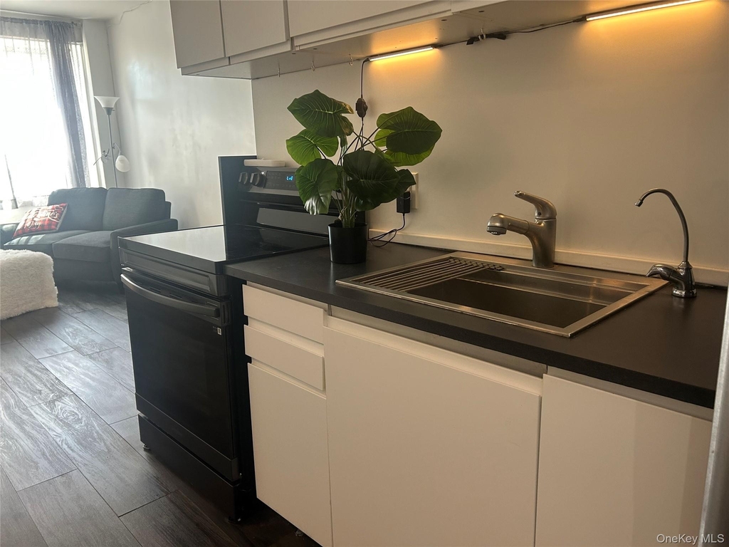 855 E Broadway - Photo 11