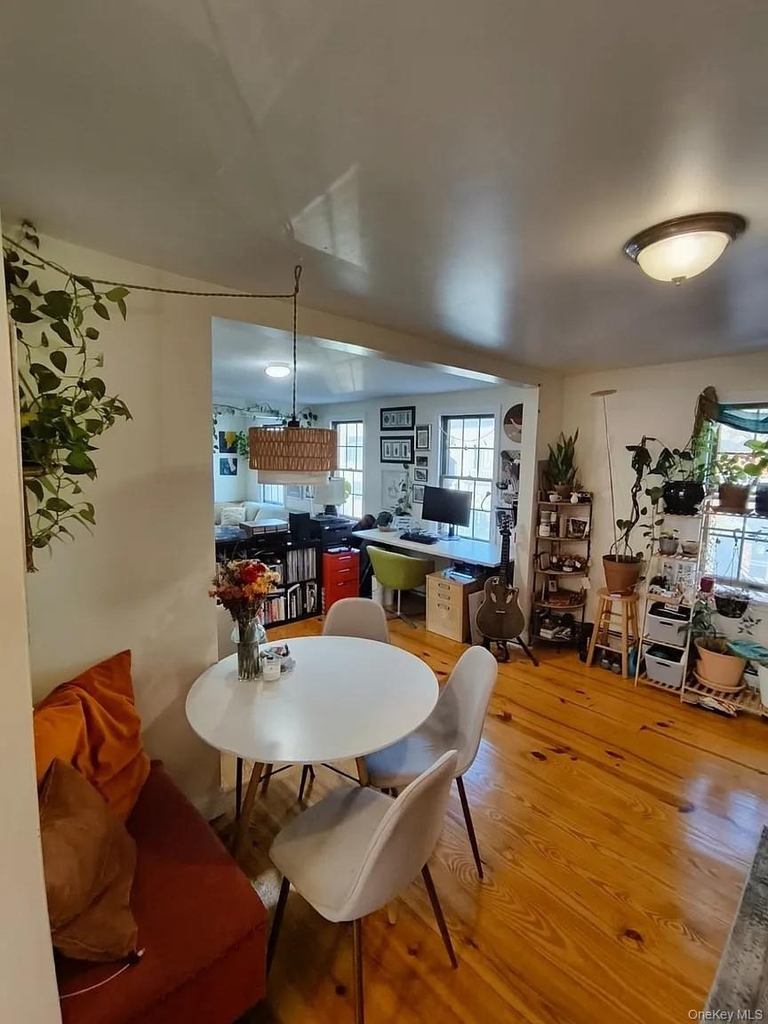 1009 Brown Street - Photo 7