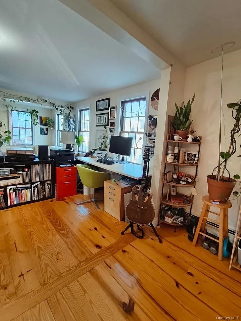1009 Brown Street - Photo 8