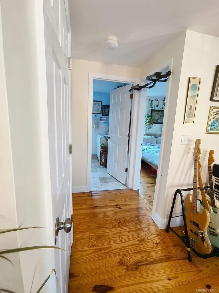 1009 Brown Street - Photo 3