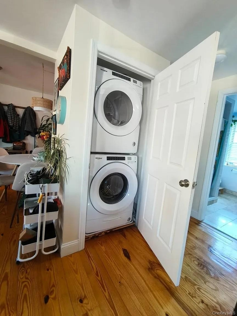 1009 Brown Street - Photo 11