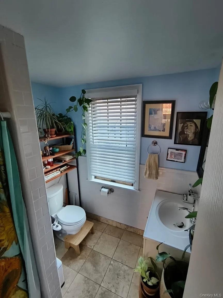 1009 Brown Street - Photo 10