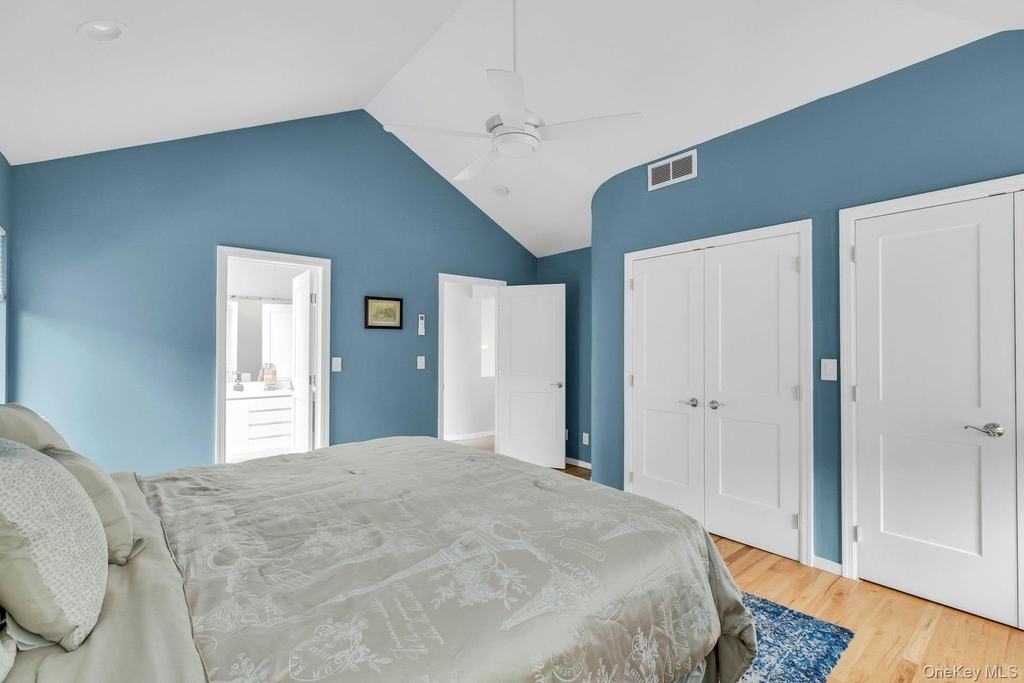 35 Bay Avenue W - Photo 23